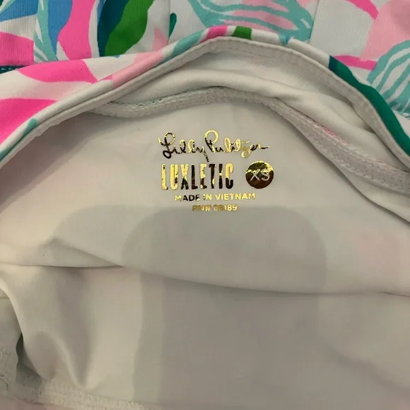 Lilly Pulitzer Taynora Skort UPF 50+ - Picture 6 of 6